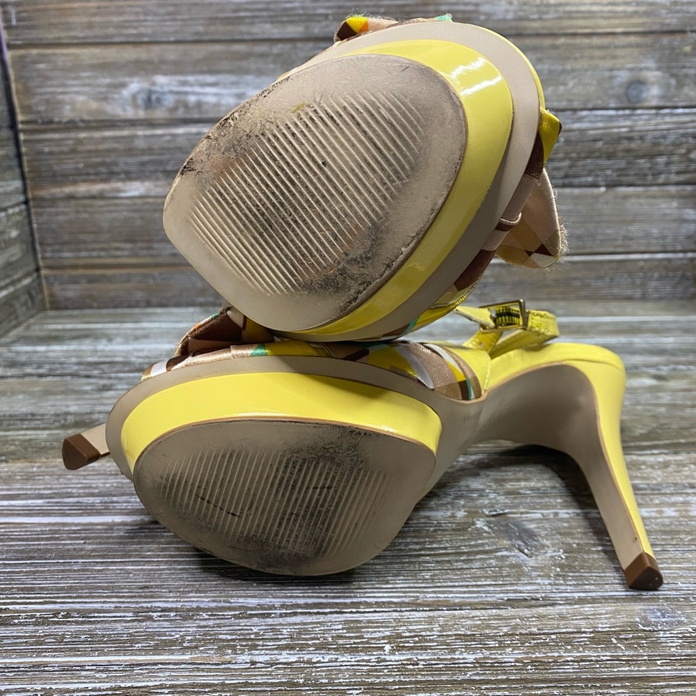 BCBGirls High Heels - Picture 8 of 8